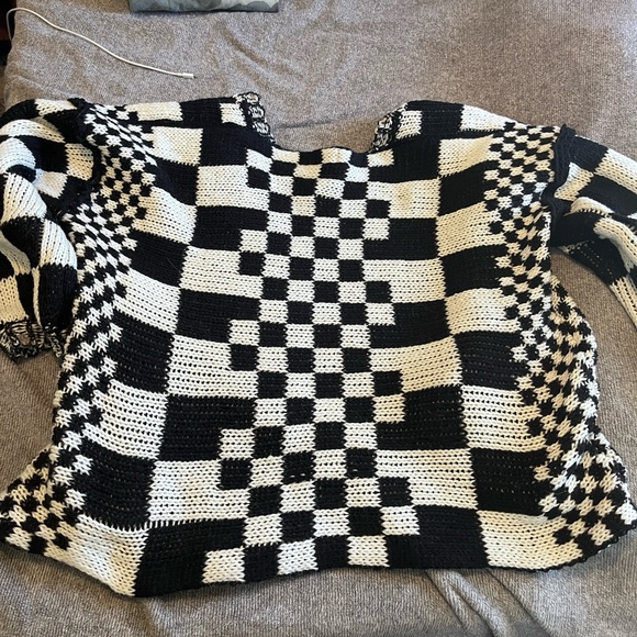 Checkered Cardigan - Picture 3 of 3